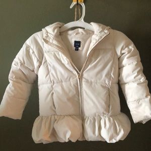 Girls puffer style coat